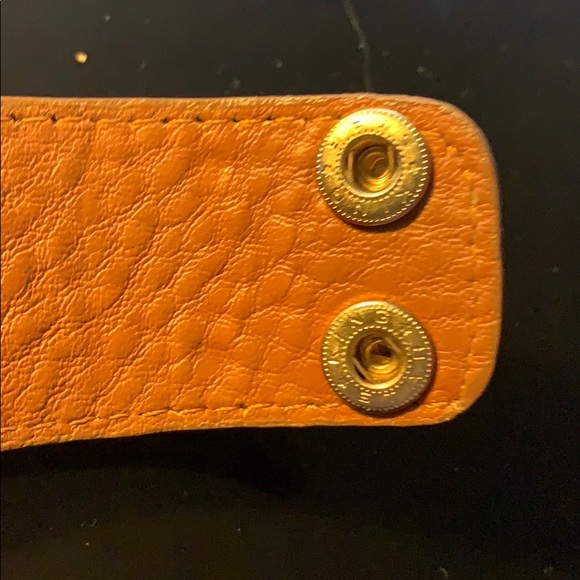 Leather cuff designer inspired H - Picture 7 of 8